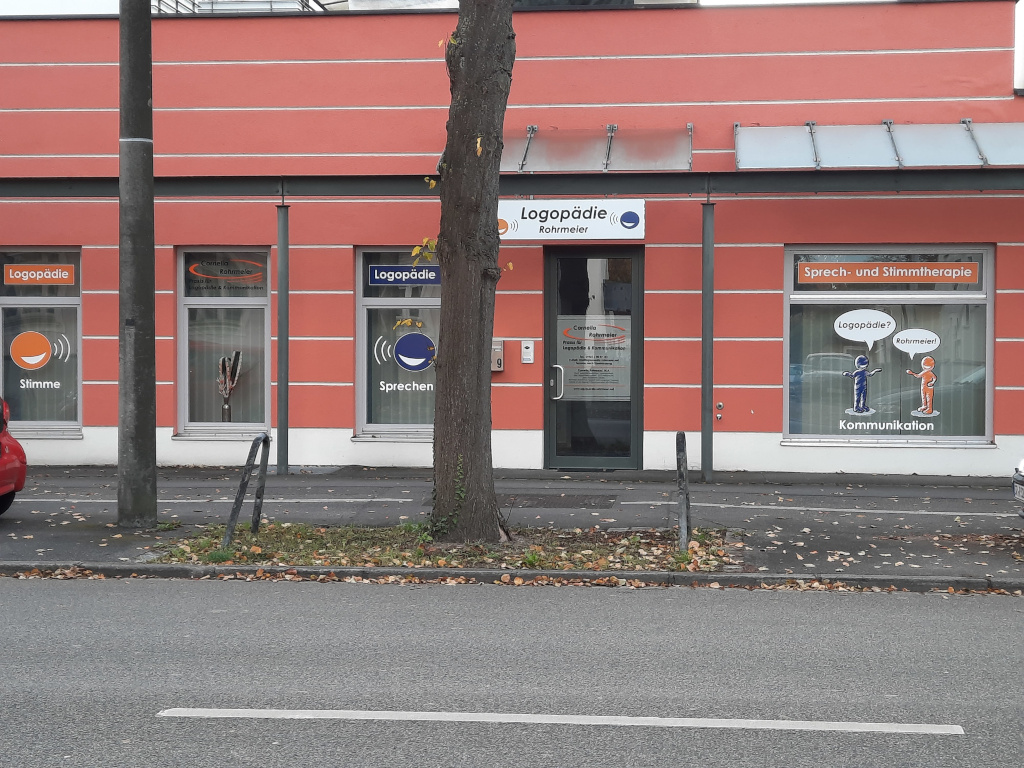 Der Eingang zur Praxis.